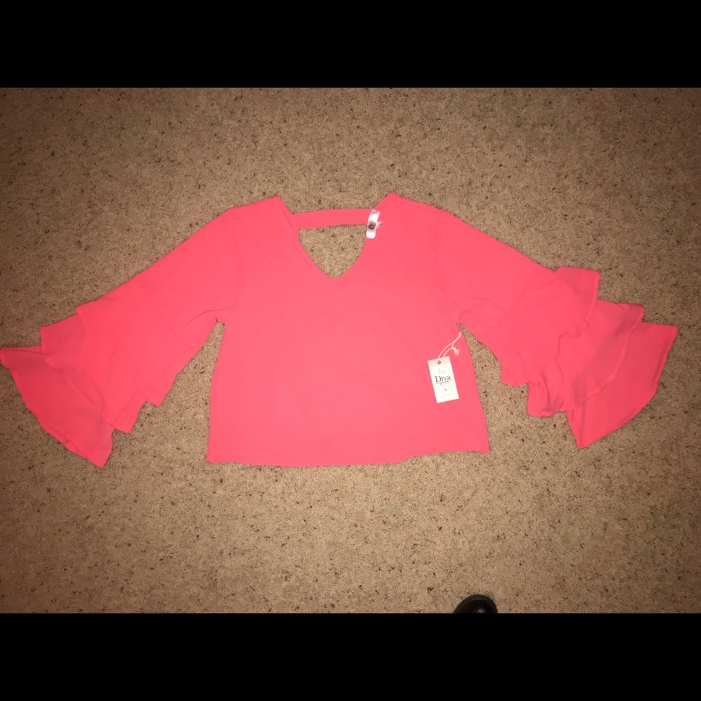 Boho Diva top with flare sleeves